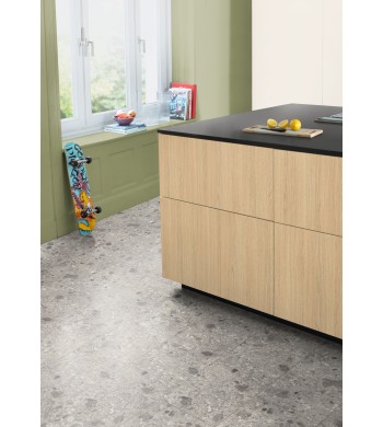 EGGER ELF021 Triestino Terrazzo sivé – laminátová podlaha Kingsize