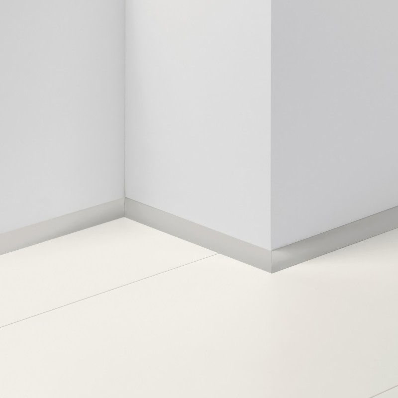 Lišta soklová Parador Ĺ tvrĹĄkruh Biely základní˝ náter D004 1745274 MDF fólia 2200x20x14 mm